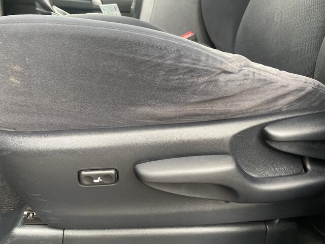 Toyota LAND CRUISER 2.8 D-4D-F Comfort Window Van NL Auto 1e Eigenaar Dealer Onderhouden Cruise Keyless