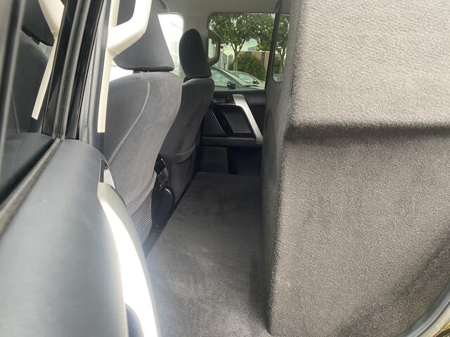 Toyota LAND CRUISER 2.8 D-4D-F Comfort Window Van NL Auto 1e Eigenaar Dealer Onderhouden Cruise Keyless