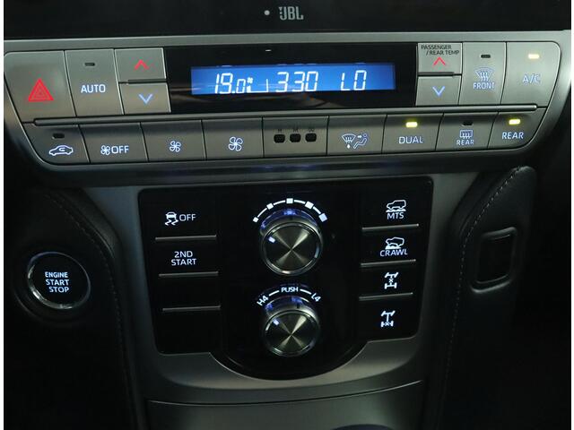 Toyota LAND CRUISER 2.8 D-4D-F Executive Window Van | Off-Road Pakket | Eerste eigenaar | Stoelverwarming & verkoeling | Navigatie |