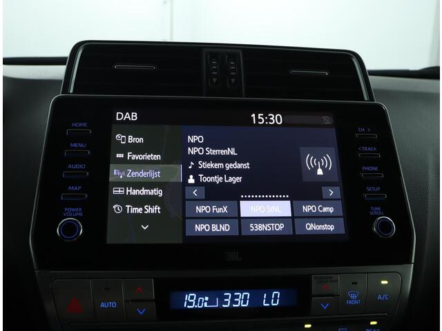 Toyota LAND CRUISER 2.8 D-4D-F Executive Window Van | Off-Road Pakket | Eerste eigenaar | Stoelverwarming & verkoeling | Navigatie |