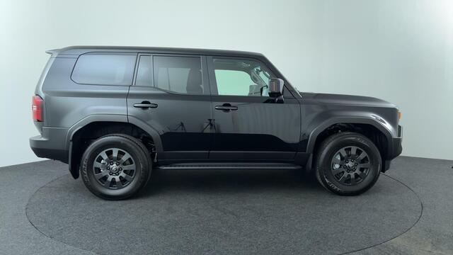 Toyota LAND CRUISER 2.8 D-4D Challenger 7p. *Prijs excl. BPM/BTW | Prijs op basis zakelijke koop |