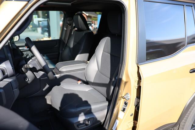 Toyota LAND CRUISER 2.8 D-4D 5DRS EXECUTIVE A/T VAN MET SCHUIFDAK BPM VRIJ