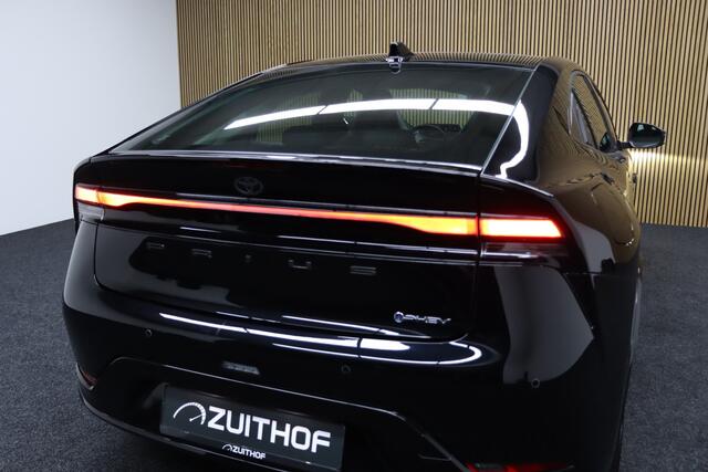 Toyota PRIUS 2.0 Plug-in Executive | Panoramadak | ¤ 5.500,- Demo voordeel | Direct Leverbaar | Navigatie | Camera