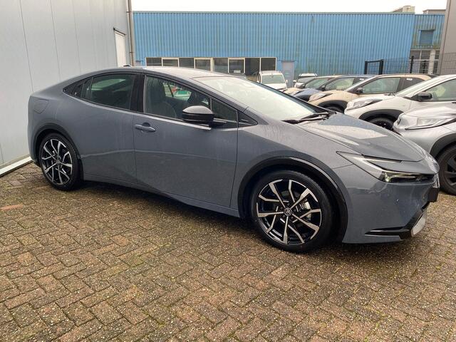 Toyota PRIUS 2.0 Plug-in Executive | NIEUW & DIRECT LEVERBAAR | Panoramadak | 10 jaar Garantie |