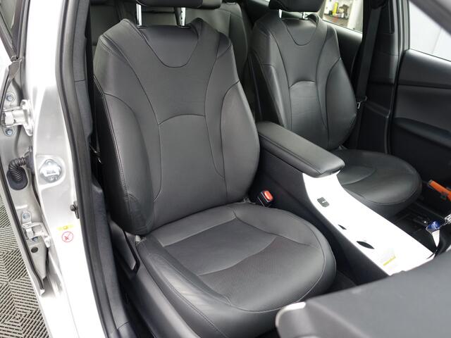 Toyota PRIUS 1.8 Dynamic+ Aut- Head Up, Stoelmassage, JBL Audio, Park Pilot, Ada Cruise, Leder Interieur