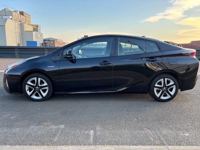 Toyota PRIUS 1.8 DARK EDITION