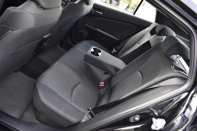 Toyota PRIUS 1.8 Black Edition Camera - Navi - Cruise - Clima