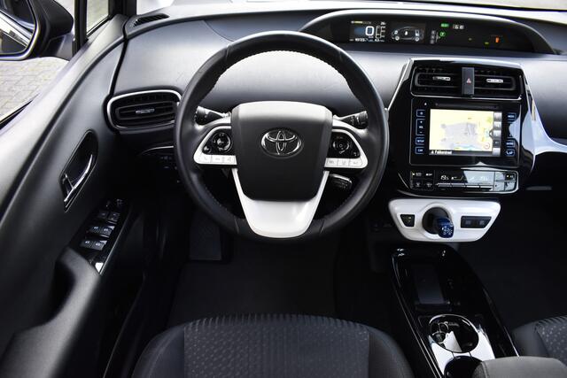 Toyota PRIUS 1.8 Black Edition Camera - Navi - Cruise - Clima