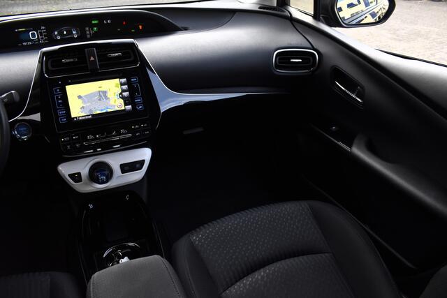 Toyota PRIUS 1.8 Black Edition Camera - Navi - Cruise - Clima