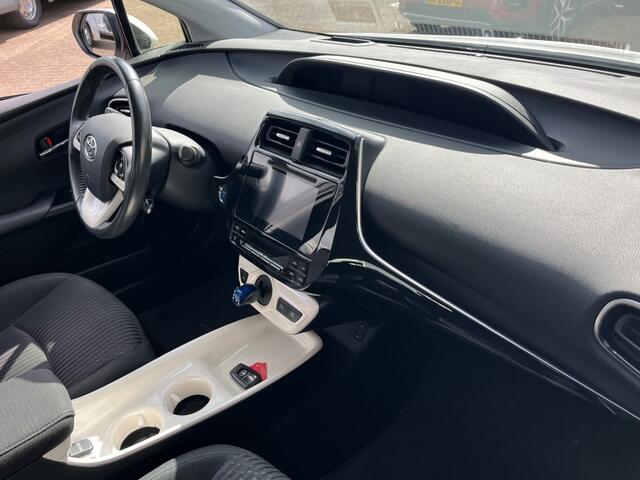 Toyota PRIUS 1.8 Dynamic F. Hybrid Ad.Cruise Stoelv. HeadUp D.