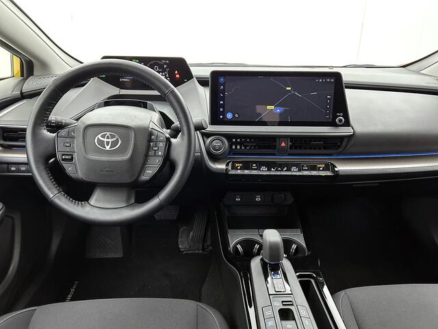 Toyota PRIUS 1.8 Plug-in Executive | Navigatie | Stoel- en Stuurverwarming | Elektrische Achterklep | Parkeersensoren voor+achter |
