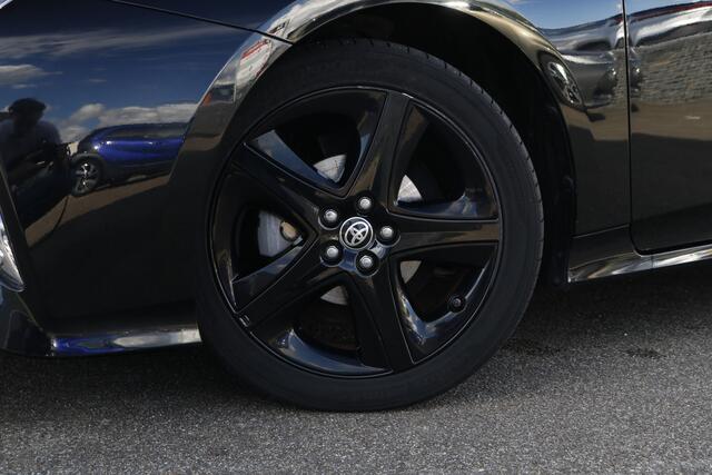 Toyota PRIUS 1.8 First Edition black edition