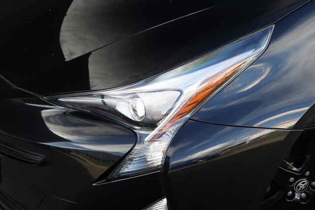 Toyota PRIUS 1.8 First Edition black edition