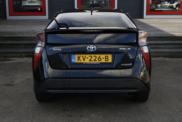 Toyota PRIUS 1.8 First Edition black edition