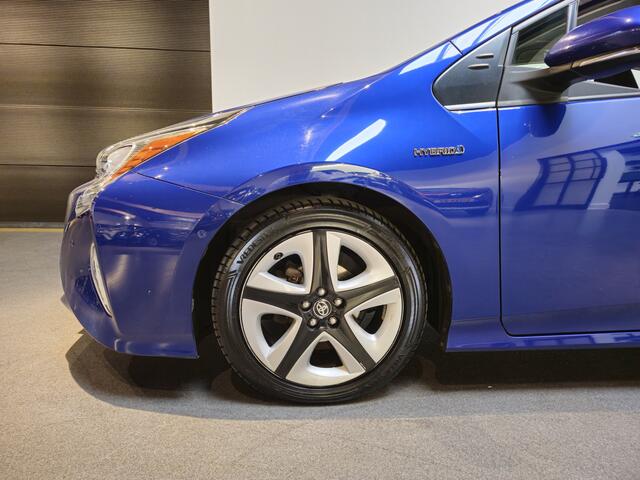 Toyota PRIUS 1.8 Dynamic JBL - Stoelverwarming - Adaptive Cruise - Dodehoek detectie - Cam