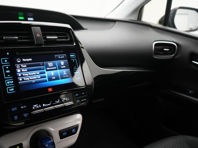Toyota PRIUS 1.8 Hybrid Dynamic | JBL-Audio | Trekhaak | 17' Velgen |