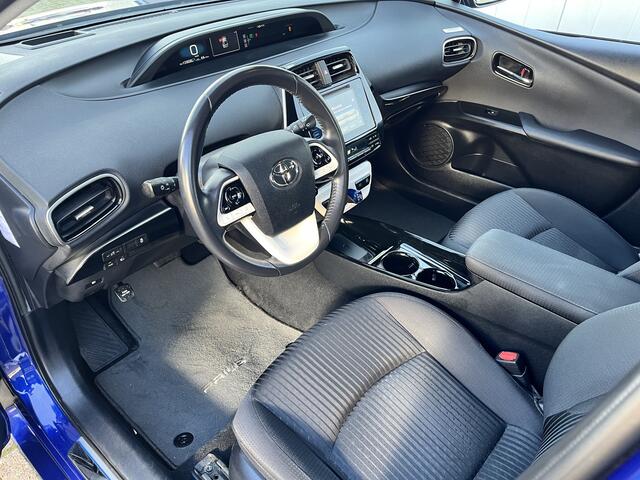 Toyota PRIUS 1.8 First Edition Clima Cruise PDC Dodehoek Detectie Stoelverwarming Fietsendrager steun