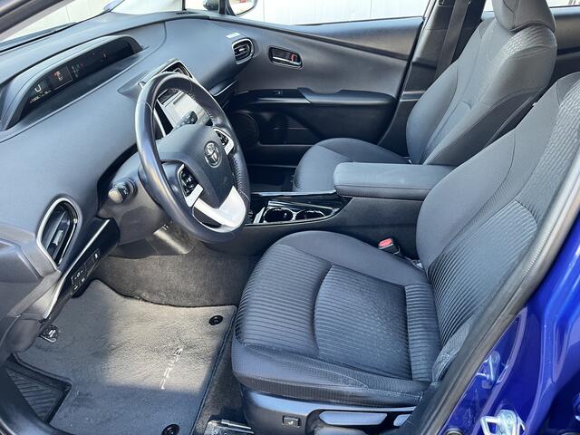 Toyota PRIUS 1.8 First Edition Clima Cruise PDC Dodehoek Detectie Stoelverwarming Fietsendrager steun