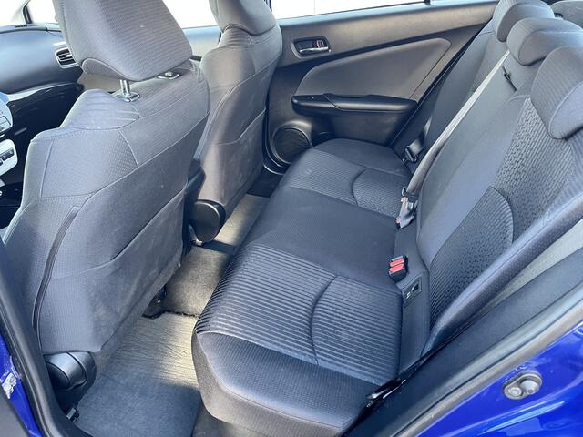 Toyota PRIUS 1.8 First Edition Clima Cruise PDC Dodehoek Detectie Stoelverwarming Fietsendrager steun