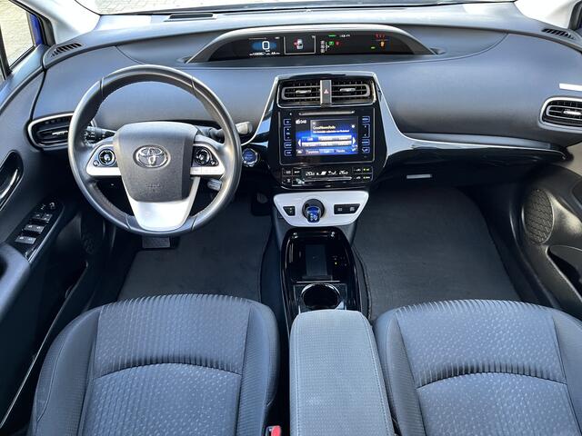 Toyota PRIUS 1.8 First Edition Clima Cruise PDC Dodehoek Detectie Stoelverwarming Fietsendrager steun