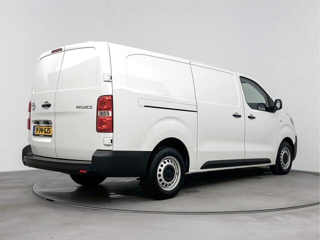 Toyota PROACE Long Worker 2.0 D-4D Challenger | Direct beschikbaar | 2500kg trekhaakgewicht | incl laadvloer + Lat-om-Lat + Comfortschot |