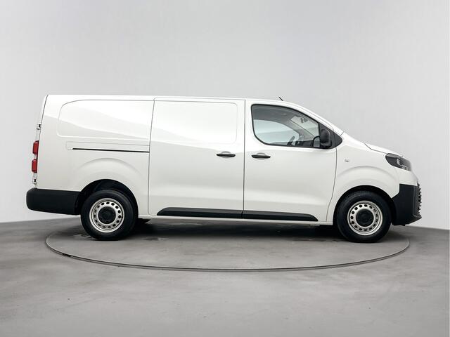 Toyota PROACE Long Worker 2.0 D-4D Challenger | Direct beschikbaar | 2500kg trekhaakgewicht | incl laadvloer + Lat-om-Lat + Comfortschot |