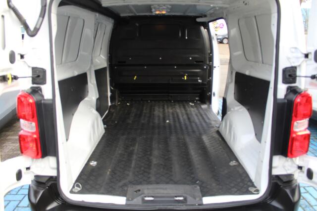 Toyota PROACE Worker 2.0 D-4D Cool Comfort Long | Rijklaar | Airco | Cruise | El.pakket | NL-auto