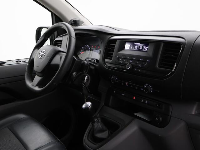 Toyota PROACE Worker 1.6 D-4D 3-ZITS EURO 6 LONG + TREKHAAK | IMPERIAAL | CRUISE CONTROL