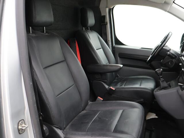 Toyota PROACE Worker 2.0 D-4D PROFESSIONAL LONG + 2 SCHUIFDEUREN | LEDER | NAVIGATIE | TREKHAAK 2500 KG