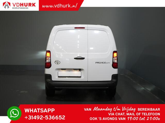 Toyota PROACE CITY 1.5 130 pk Aut. BPM VRIJ! LED/ Virtual Cockpit/ 3 pers./ Carplay/ Camera/ Climate/ PDC/ Cruise