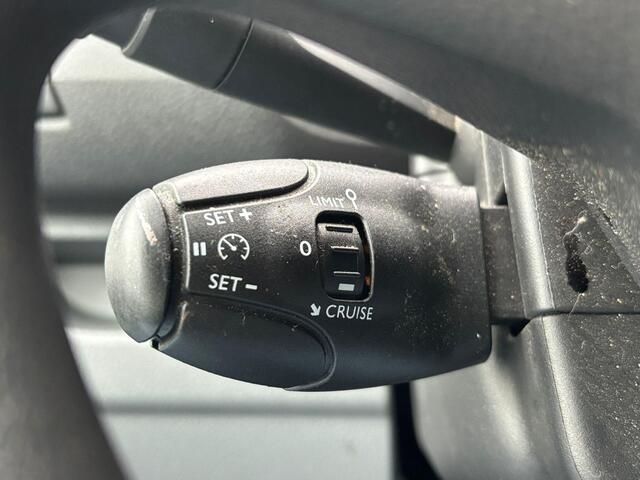 Toyota PROACE Compact 1.5 D-4D Navigator | Trekhaak | Parkeersensoren | Cruise Control | Toyota garantie tot 2030!! | Zeer nette bus!