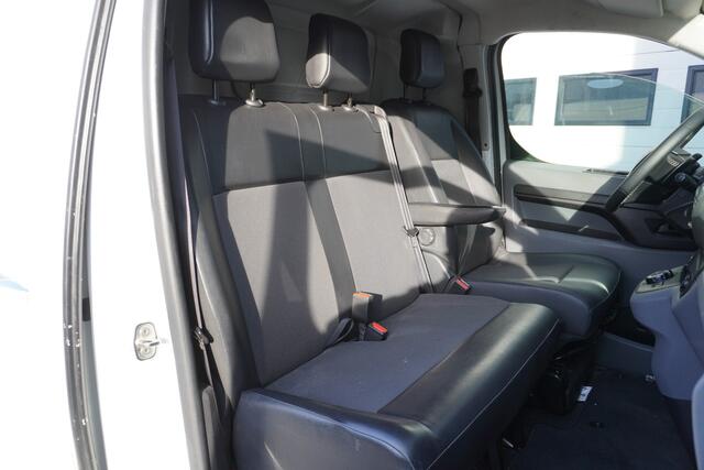 Toyota PROACE Worker 2.0 D-4D 120PK L3 Automaat EURO 6 - Airco - Navi - Cruise - ¤ 17.900,- Excl.