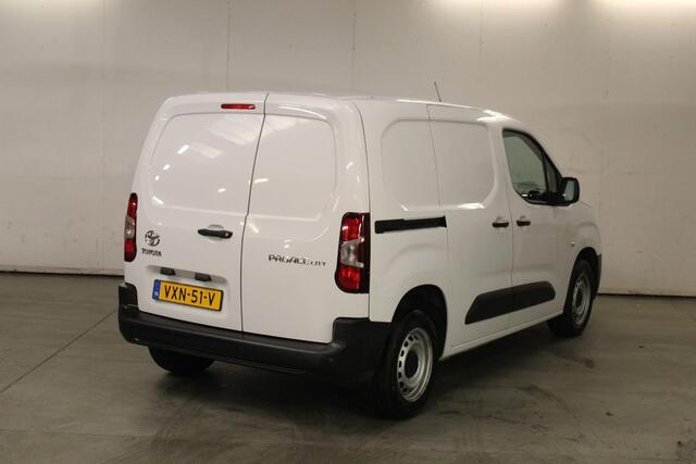 Toyota PROACE CITY 1.5 D-4D Live Apple Carplay