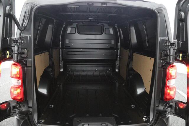 Toyota PROACE Long Worker 2.0 D-4D L2 Challenger Toyota PROACE Long Worker 2.0 D-4D Challenger | Nieuw direct leverbaar | 10 jaar fabrieksgarantie |