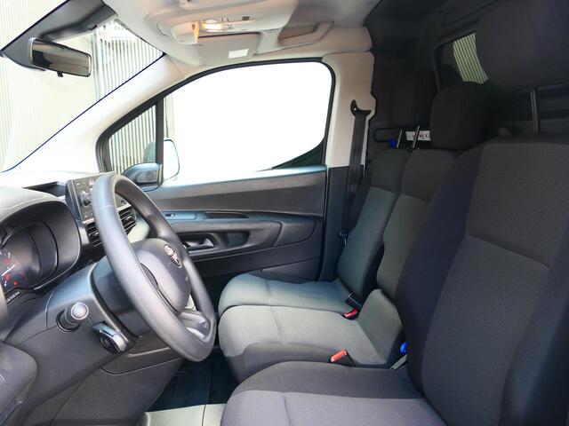 Toyota PROACE CITY 1.5 D-4D Cool Comfort *Trekhaak* - Cruise, dab, 2 zitplaatsen rechtsvoor, airco