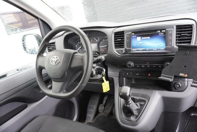 Toyota PROACE Worker 2.0 D-4D 145PK EURO 6 - Airco - Cruise - PDC - ¤ 17.499 Excl.