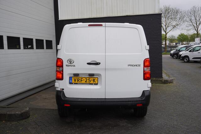 Toyota PROACE Worker 2.0 D-4D 145PK EURO 6 - Airco - Cruise - PDC - ¤ 17.499 Excl.