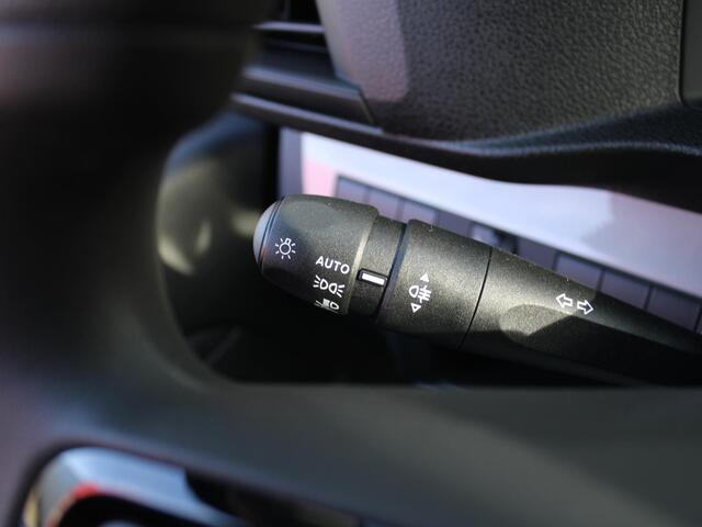 Toyota PROACE Long Worker 2.0 D-4D Challenger | Carplay | PDC | Airco | Cruise | Schuifdeur rechts |