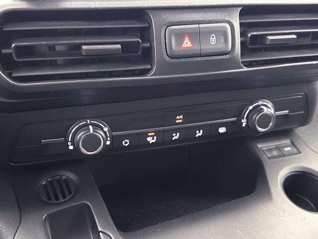 Toyota PROACE CITY 1.5 D-4D Live 130pk automaat Navigatie Achteruitrijcamera Sidebars Cruise control