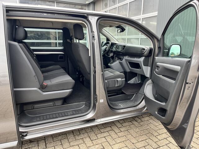 Toyota PROACE Long Worker 2.0 D-4D Professional Long DC Airco Cruise controle Trekhaak 2500kg trekgewicht Telefoonverbinding Navigatie 5-Persoons Lichtmetalenvelgen Parkeerhulp achter Euro 6