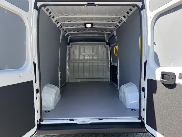 Toyota PROACE Max 2.2 D-4D L3H2 3.5t Professional | BPM VRIJ | Parkeercamera | Apple Carplay/Android Auto | Parkeersensoren |