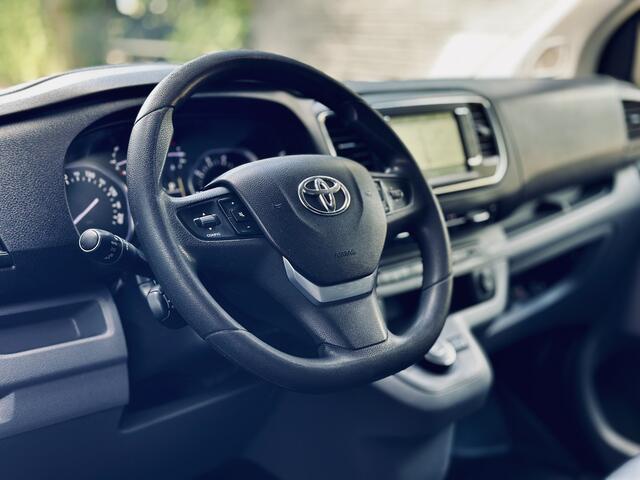 Toyota PROACE Worker 2.0 D-4D Automaat | 2x schuifdeur | Professional | Long | Leer | Navigatie | Camera | Trekhaak | Climate Contr.