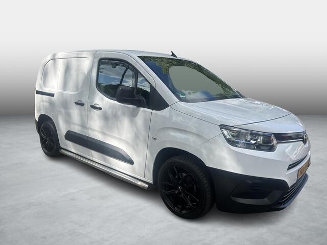 Toyota PROACE CITY 1.5 D-4D Cool Comfort | Inrichting | Side bars | Velgen |