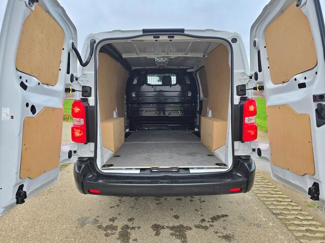 Toyota PROACE Worker 2.0 D-4D Long L3 H1 - 145 Pk - Euro 6 - ParkeerCamera - Airco - Cruise Control - AppleCarplay AndroidAuto