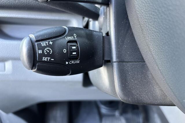 Toyota PROACE Worker 2.0 D-4D Live Apple Carplay, Android Auto, Dubbele Schuifdeuren, Trekhaak, Parkeercamera