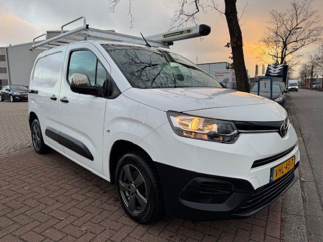 Toyota PROACE CITY 1.5 D-4D Cool Comfort Euro 6 Airco,Cruisecontrol,Schuifdeur,Imperiaal