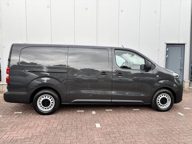 Toyota PROACE Electric Long Worker Challenger Extra Range 75 kWh CHRISTMAS DEAL VAN ¤.46.264,= VOOR ¤33.333,= EXCL. btw