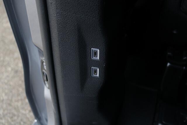 Toyota PROACE Worker 2.0 D-4D Professional DC | Imperiaal | Apple Carplay | Sidebars | Stuurverwarming