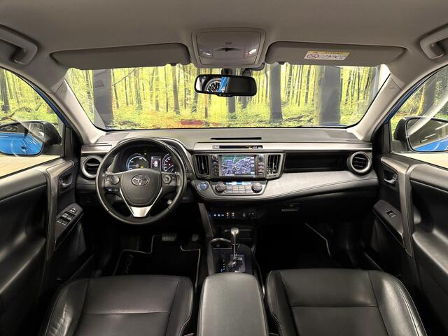 Toyota RAV4 2.5 Hybrid Executive Business | Elektrische Bestuurdersstoel | Cruise Control | Achteruitrijcamera | Parkeersensoren | Keyless | Elektrische Achterklep | Bluetooth | Navigatie |