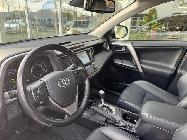 Toyota RAV4 2.5 Hybrid AWD Executive Business LEDER,NAVI,ADAPTIVECRUISE
